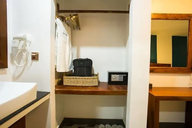 Suite Family With Garden Pool View - Free 2 Way Airport Transfer
