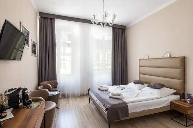 Comfort Tek Büyük Yataklı Oda