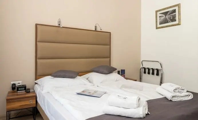 Comfort Tek Büyük Yataklı Oda