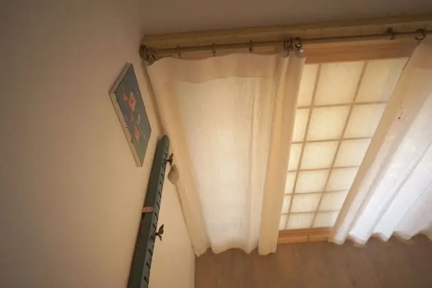 Maru Room