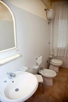 Classic Tek Büyük veya İki Ayrı Yataklı Oda