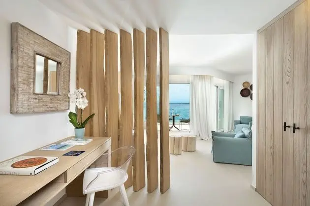 Pool Suite