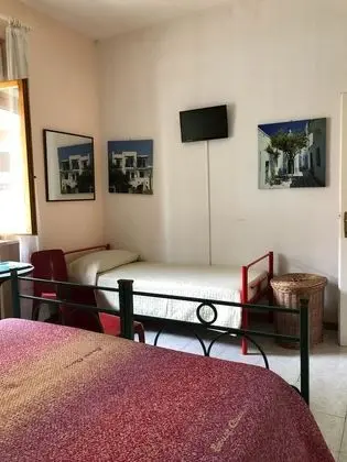 Tek Büyük Yataklı Oda, Ortak Banyo