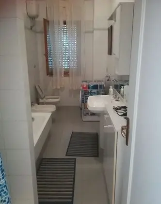Tek Büyük Yataklı Oda, Ortak Banyo