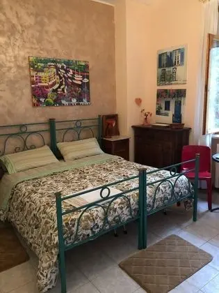 Tek Büyük Yataklı Oda, Ortak Banyo