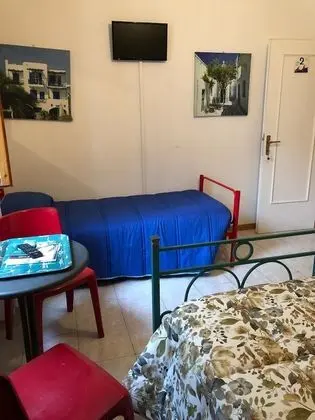 Tek Büyük Yataklı Oda, Ortak Banyo