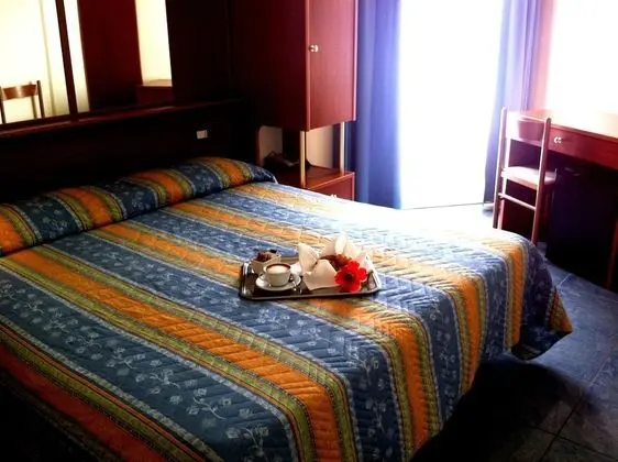 Tek Büyük veya İki Ayrı Yataklı Oda