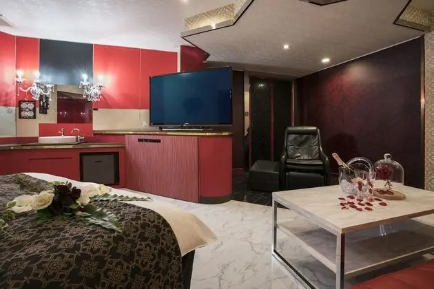 Luxury Oda