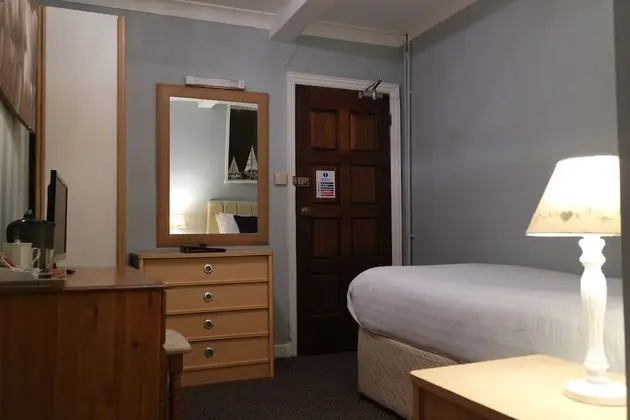 Tek Kişilik Oda, Deniz Manzaralı