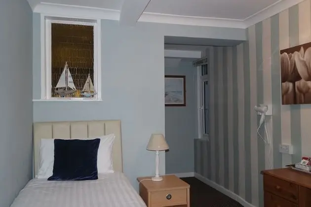 Tek Kişilik Oda, Deniz Manzaralı