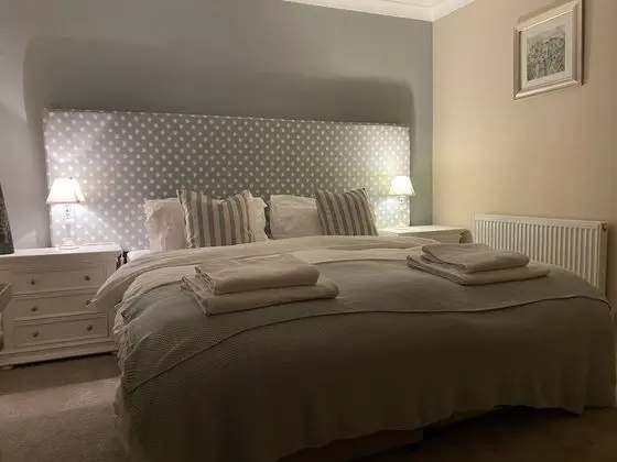 İki Ayrı Yataklı Oda, Banyolu/Duşlu