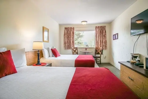 Double Room #14 (Pet friendly)