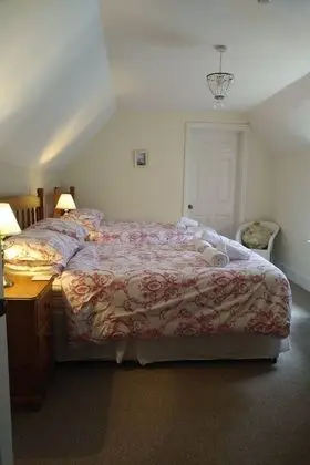 Kır Evi, Banyolu/Duşlu (Vine-Self Catering)