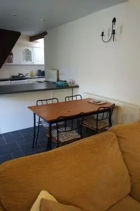 Kır Evi, Banyolu/Duşlu (Vine-Self Catering)