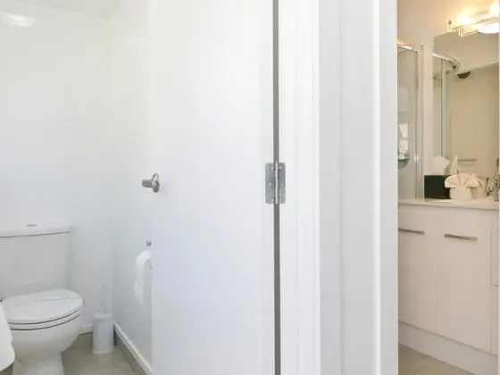 Deluxe One Bedroom Suite