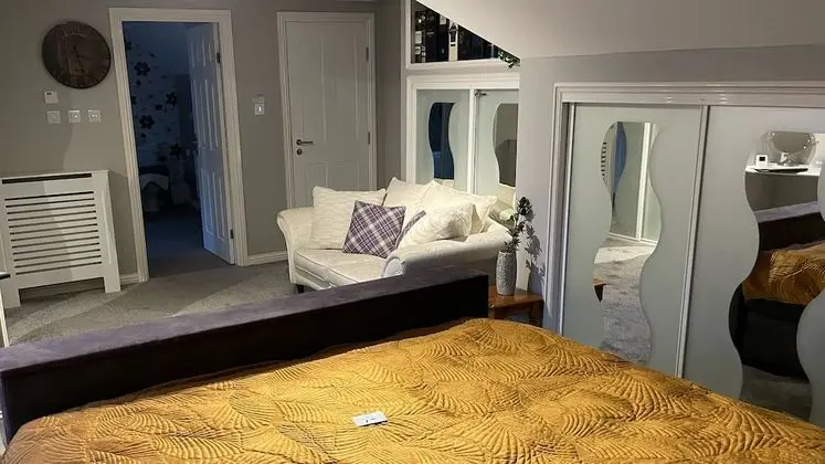 Deluxe Tek Büyük Yataklı Oda