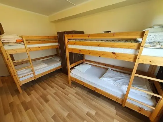 Basic Dört Kişilik Oda, Ortak Banyo