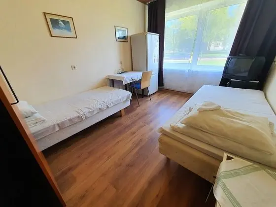 Basic İki Ayrı Yataklı Oda, Ortak Banyo