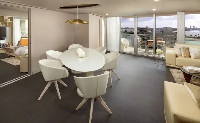 Süit, 2 Çift Kişilik Yatak (Parlor)