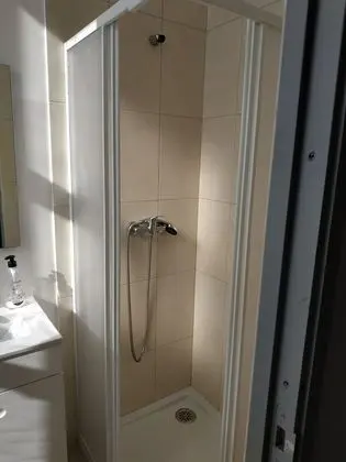 İki Ayrı Yataklı Oda, Özel Banyo (I)