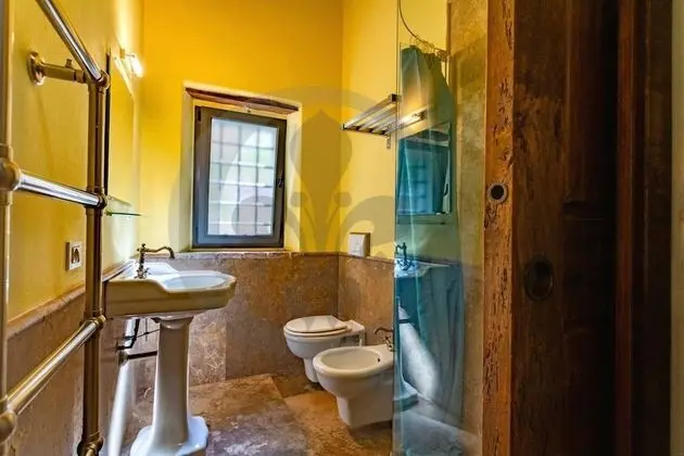 Villa, 4 Yatak Odası, Sigara İçilebilir, Şömine