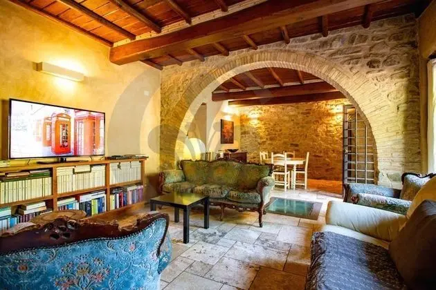 Villa, 4 Yatak Odası, Sigara İçilebilir, Şömine