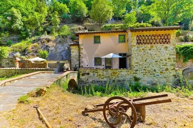 Villa, 4 Yatak Odası, Sigara İçilebilir, Şömine