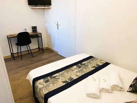 Comfort Tek Büyük Yataklı Oda, Banyolu/Duşlu, Göl Manzaralı (chambre double balcon)