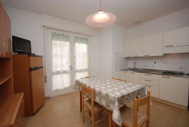 Odada yemek servisi