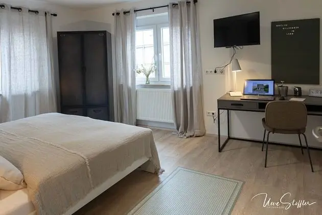 Comfort Tek Büyük Yataklı Oda