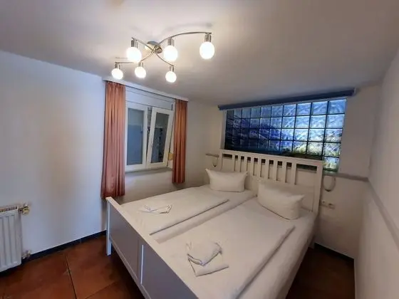 Üç Kişilik Oda