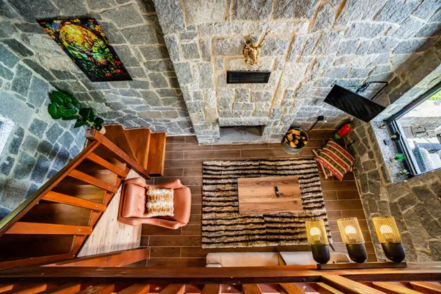 Jakuzi Ve Sömineli Taş Villa Oda