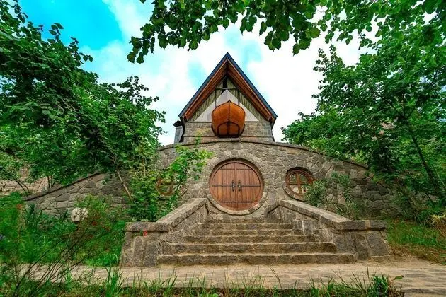 JAKUZİLİ DAĞ MANZRALI KING BUNGALOV