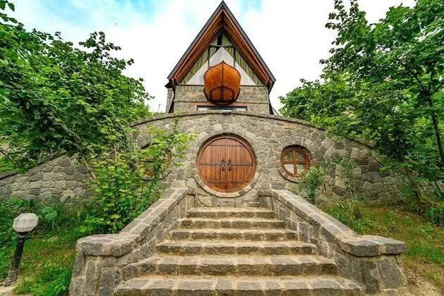 JAKUZİLİ DAĞ MANZRALI KING BUNGALOV