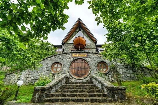 Jakuzili Taş Bungalow Oda