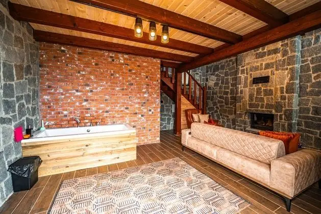 Taş Villa Şömineli & Jakuzili