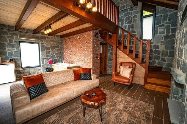 Taş Villa Şömineli & Jakuzili