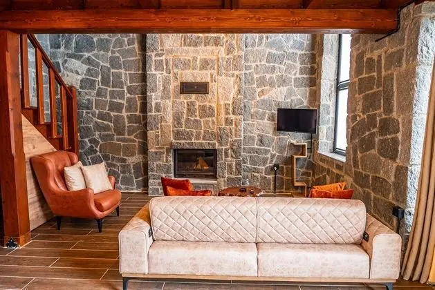 Taş Villa Şömineli & Jakuzili