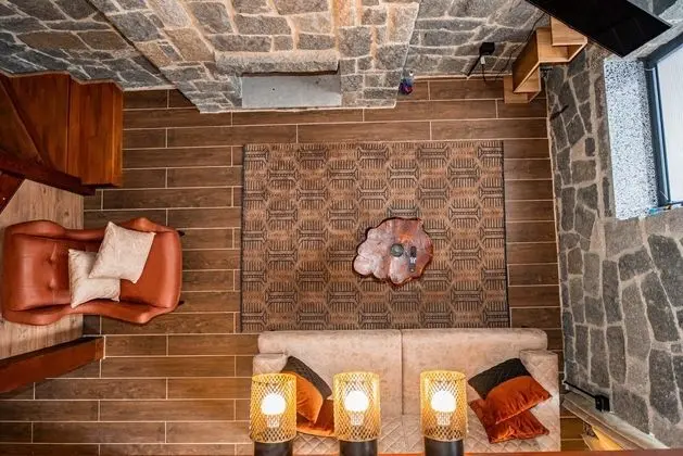 Taş Villa Şömineli & Jakuzili