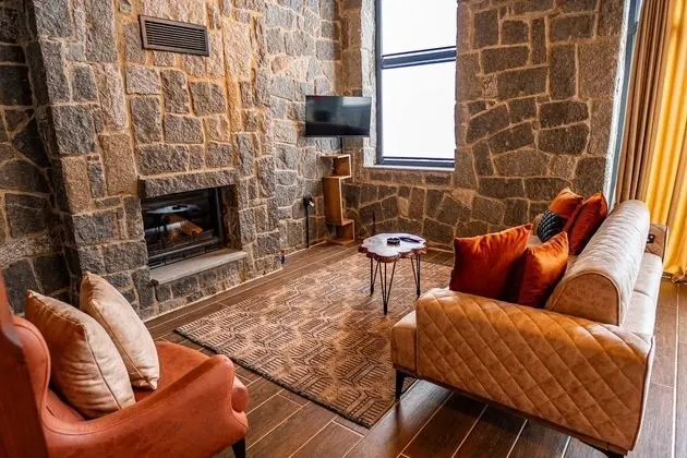 Taş Villa Şömineli & Jakuzili