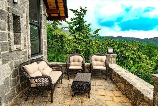 Taş Villa Şömineli & Jakuzili
