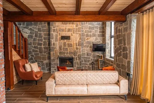 Taş Villa Şömineli & Jakuzili