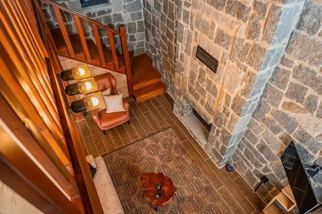 Taş Villa Şömineli & Jakuzili