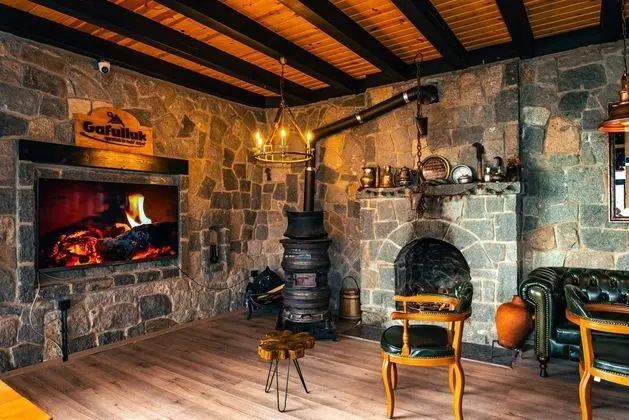 Taş Villa Şömineli & Jakuzili