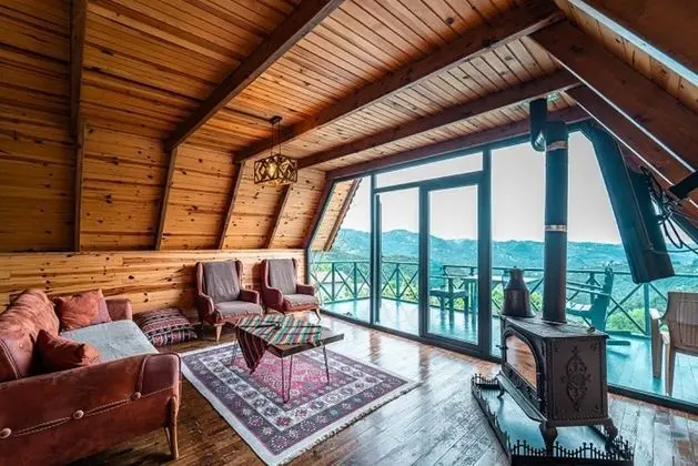 VADİ MANZARALI ŞÖMİNELİ 1+1 BUNGALOV 60m2