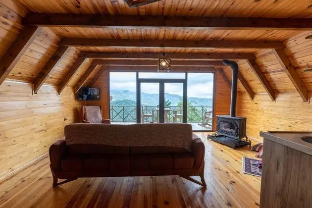 VADİ MANZARALI ŞÖMİNELİ 1+1 BUNGALOV 60m2