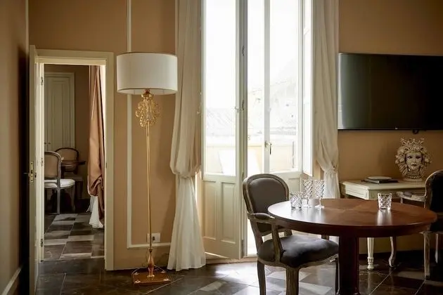 Süit, Birden Çok Yatak Odası, Teras