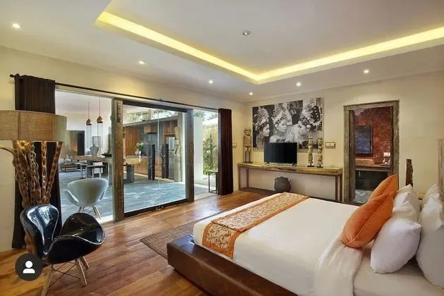 Villa, 3 Yatak Odası, Havuz Manzaralı