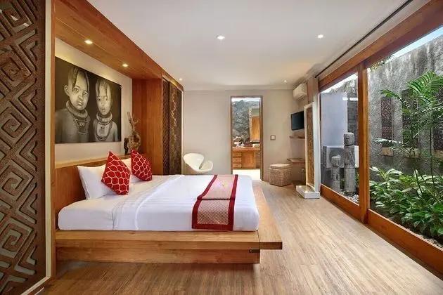 Villa, 3 Yatak Odası, Havuz Manzaralı