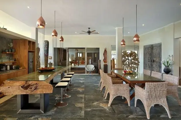 Villa, 3 Yatak Odası, Havuz Manzaralı